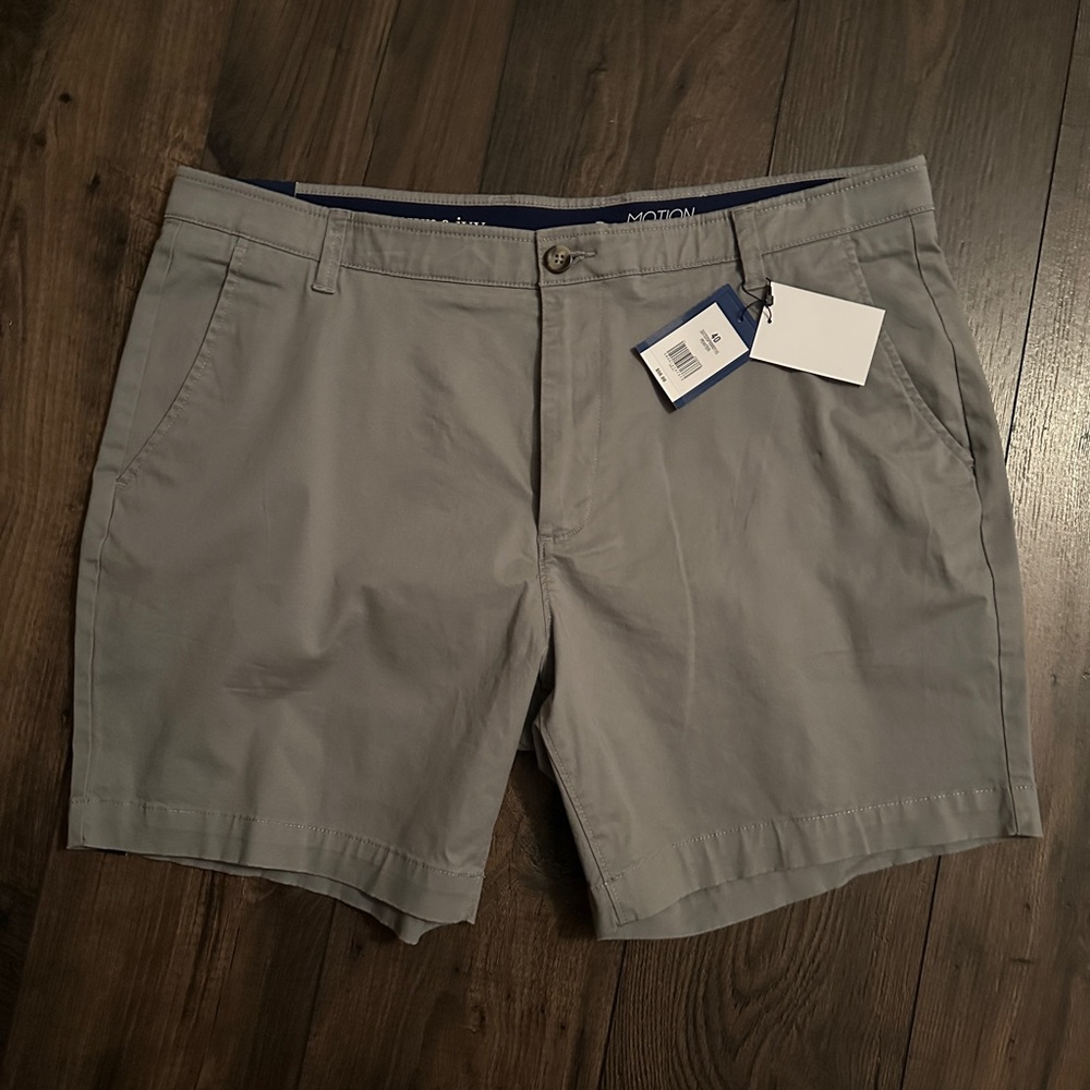 Crown & Ivy Shorts